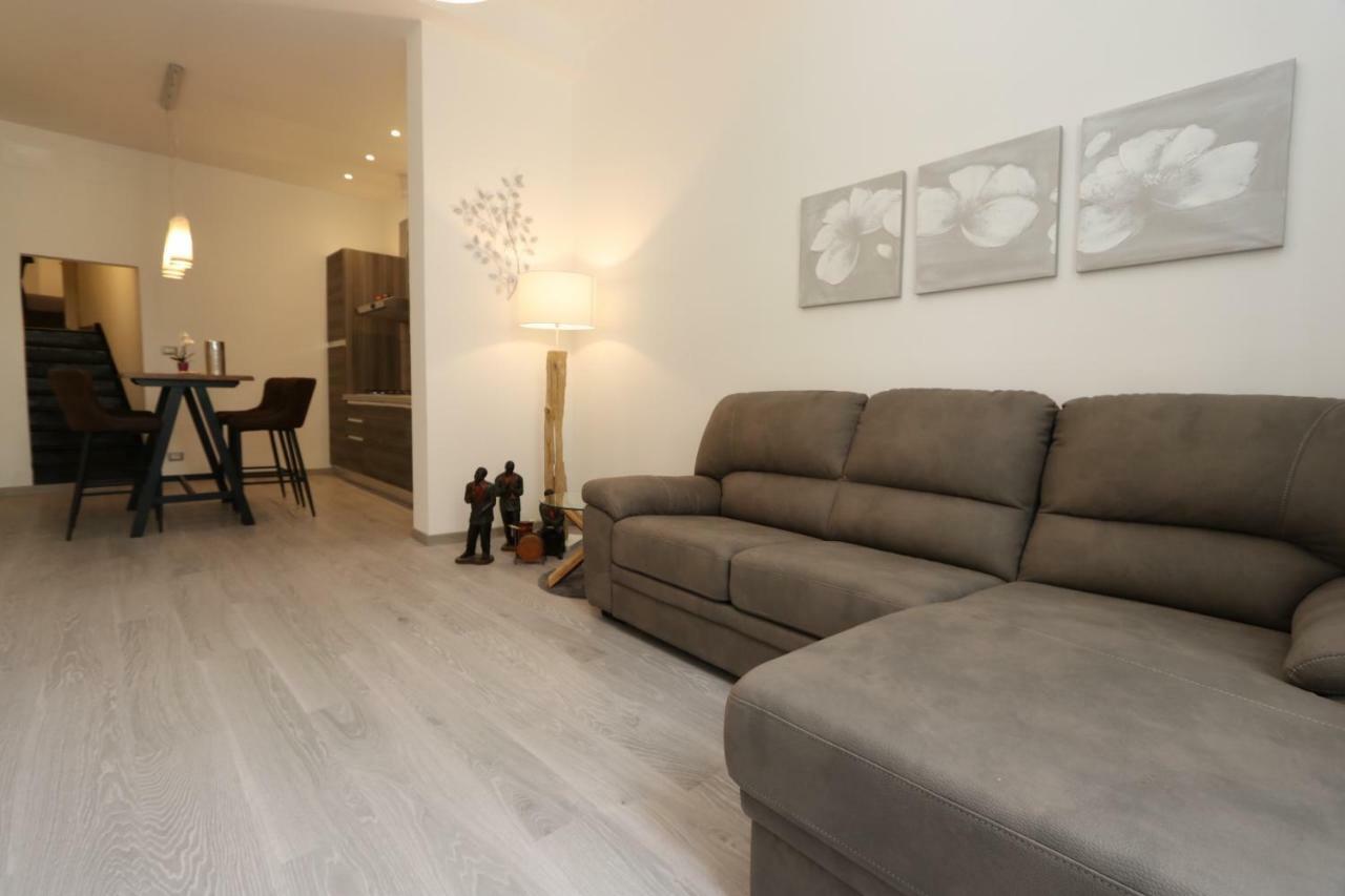 Lovely Really Downtown - Free Private Parking Included! - Genoa