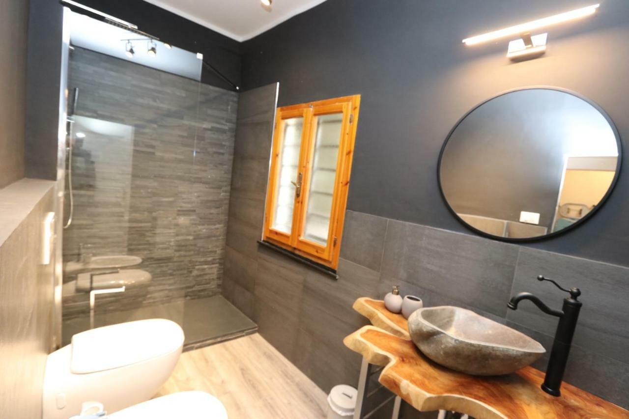 Lovely Really Downtown - Free Private Parking Included! - * Genoa